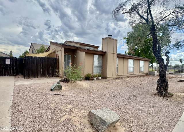 Property at 12445 N 21st Ave #4, Phoenix, AZ 85029, 2 beds, 1.5 baths