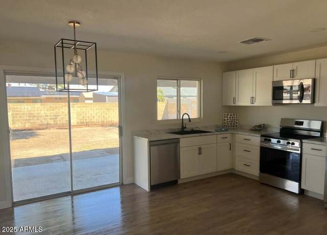 Property at 3226 W Grovers Ave, Phoenix, AZ 85053, 2 beds, 1 bath