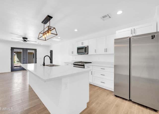 Property at 298 W Tulsa St, Chandler, AZ 85225, 5 beds, 3 baths