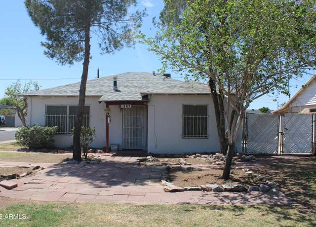 Property at 1367 E Clarendon Ave, Phoenix, AZ 85014, 3 beds, 2 baths