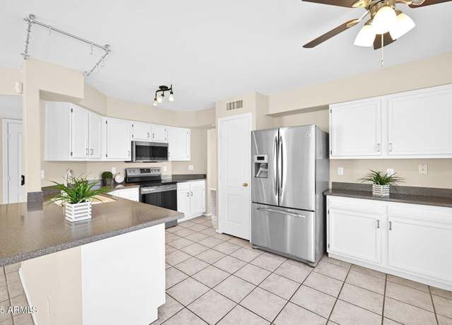 Property at 659 S Dodge St, Gilbert, AZ 85233, 4 beds, 2.5 baths