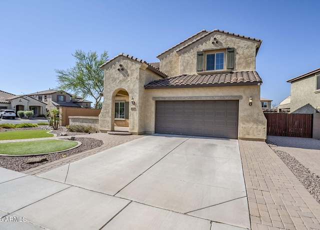 Property at 10925 E Toluca Ave, Mesa, AZ 85212, 4 beds, 2.5 baths