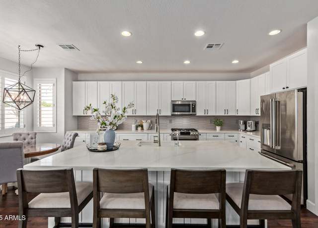 Property at 1342 E Jade Dr, Chandler, AZ 85286, 5 beds, 2.5 baths