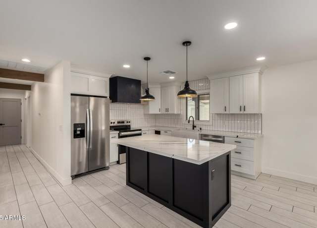 Property at 313 N 101st Way, Mesa, AZ 85207, 3 beds, 2 baths