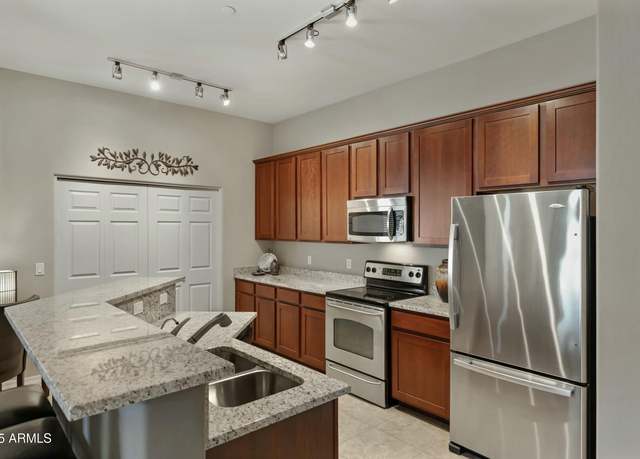 Property at 3330 S Gilbert Rd #2021, Chandler, AZ 85286, 2 beds, 2 baths