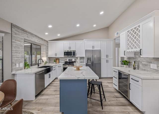 Property at 9152 W Oraibi Dr, Peoria, AZ 85382, 2 beds, 2 baths