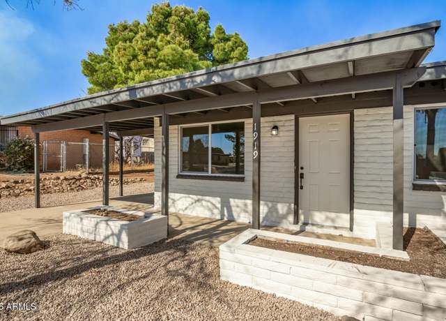 Property at 1919 S Santa Catalina Dr, Sierra Vista, AZ 85635, 3 beds, 2 baths