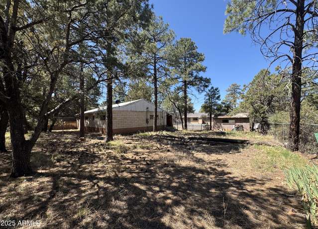 Property at 81 N 4th Dr, Show Low, AZ 85901, 2 beds, 1 bath