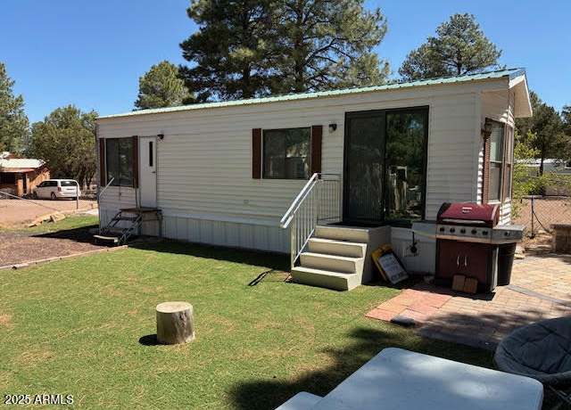 Property at 2169 N Tenderfoot Trl, Overgaard, AZ 85933, 2 beds, 1.5 baths