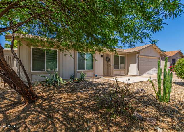 Property at 820 W Hononegh Dr, Phoenix, AZ 85027, 3 beds, 2 baths