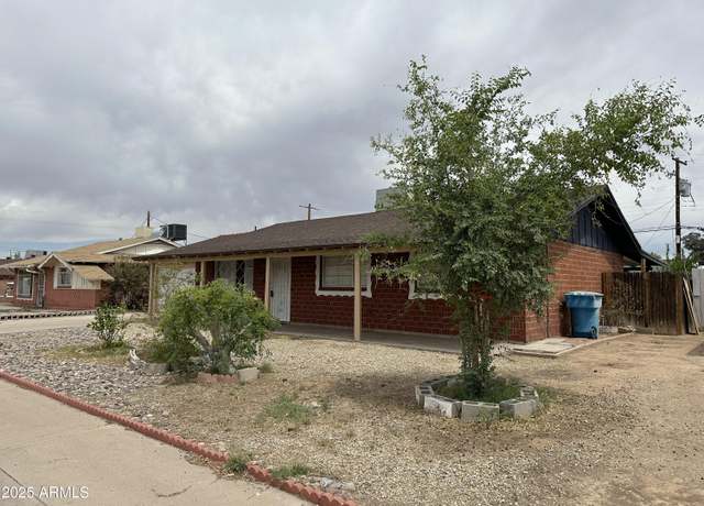 Property at 4232 W Citrus Way, Phoenix, AZ 85019, 3 beds, 1.75 baths