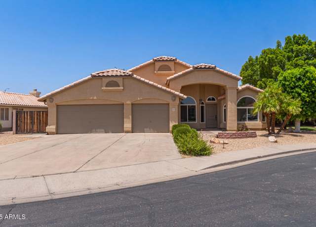 Property at 632 W Natal Cir, Mesa, AZ 85210, 4 beds, 2 baths