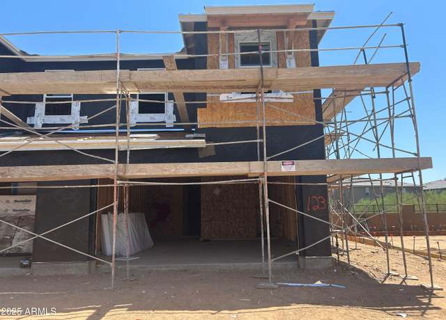 Property at 5845 E Zachary Dr, Phoenix, AZ 85054, 4 beds, 3 baths
