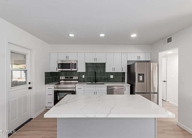 Property at 10815 W Crosby Dr, Sun City, AZ 85351, 2 beds, 2 baths