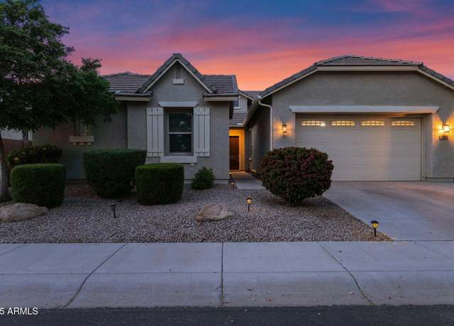 Property at 1694 E Mia Ln, Gilbert, AZ 85298, 4 beds, 2.5 baths