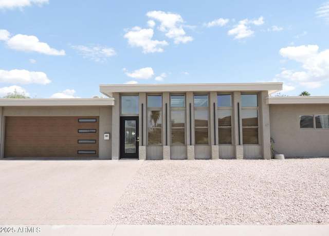 Property at 9442 W Raintree Dr, Sun City, AZ 85351, 3 beds, 2.5 baths