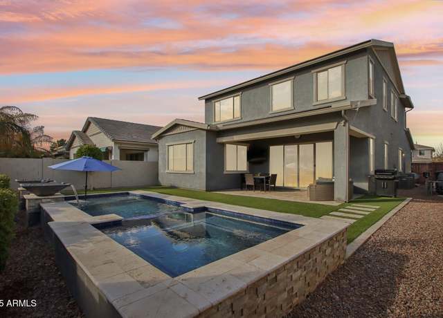 Property at 3045 E Bloomfield Pkwy, Gilbert, AZ 85296, 4 beds, 3 baths