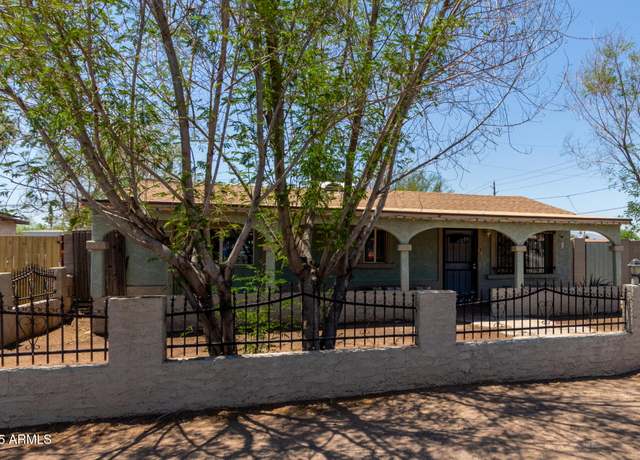 Property at 3145 W Monte Vista Rd, Phoenix, AZ 85009, 3 beds, 2 baths