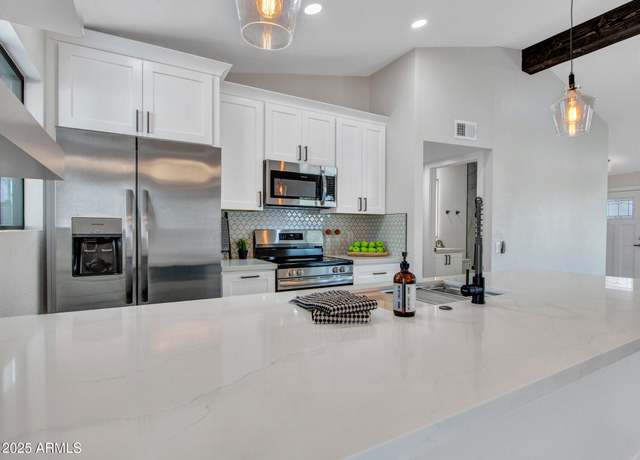 Property at 3354 W Rose Garden Ln, Phoenix, AZ 85027, 3 beds, 2 baths