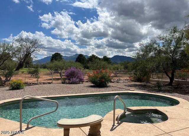 Property at 3604 Greenbrier Rd, Sierra Vista, AZ 85650, 3 beds, 2 baths