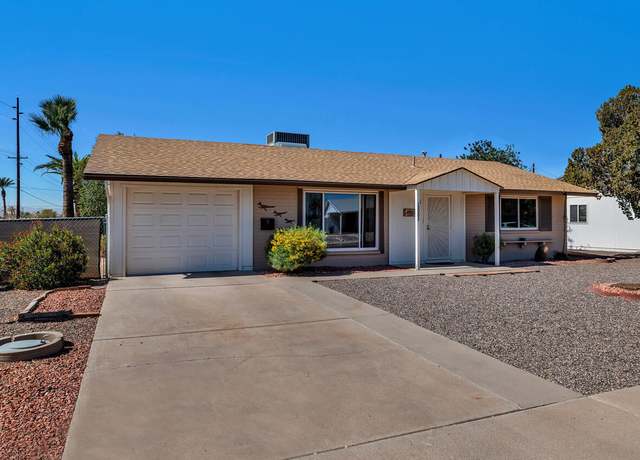 Property at 12202 N Hacienda Dr, Sun City, AZ 85351, 2 beds, 2 baths