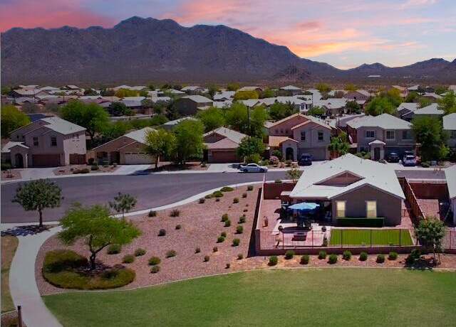 Property at 2070 E Saddlebrook Ct, Gilbert, AZ 85298, 3 beds, 2 baths