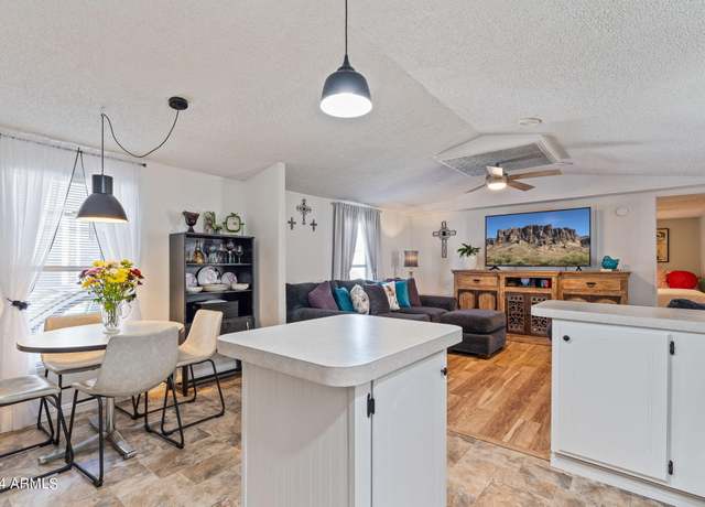 Property at 8401 N 67th Ave #164, Glendale, AZ 85302, 3 beds, 2 baths