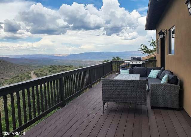 Property at 896 Hampshire Ave, Jerome, AZ 86331, 5 beds, 3 baths