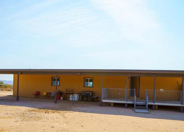 Property at 22 N 331st Ave, Tonopah, AZ 85354, 3 beds, 2 baths