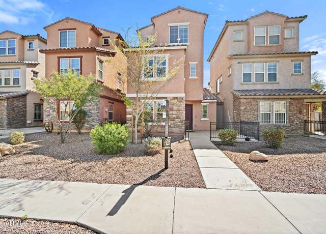 Property at 7815 W Monte Vista Rd, Phoenix, AZ 85035, 2 beds, 2.5 baths