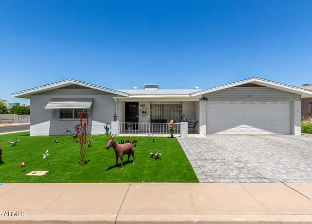 Property at 5122 E Emerald Cir, Mesa, AZ 85206, 2 beds, 2 baths