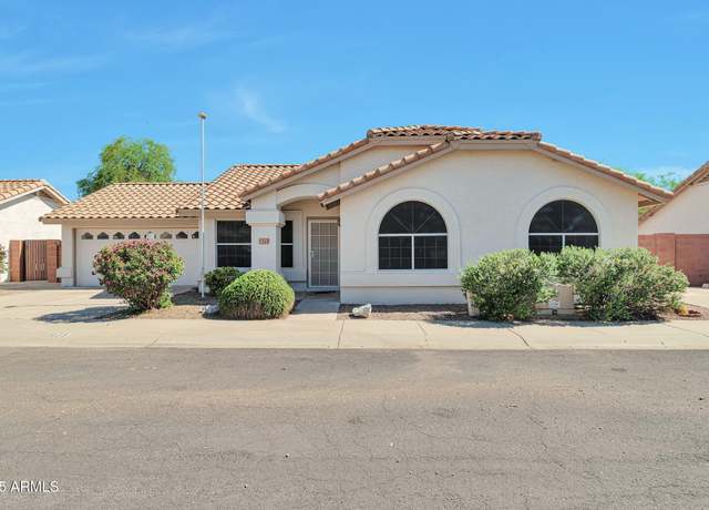Property at 825 E Michigan Ave, Phoenix, AZ 85022, 3 beds, 2 baths