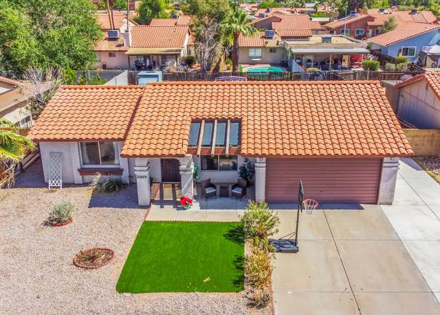 Property at 2009 W Calle Del Norte Dr, Chandler, AZ 85224, 2 beds, 2 baths