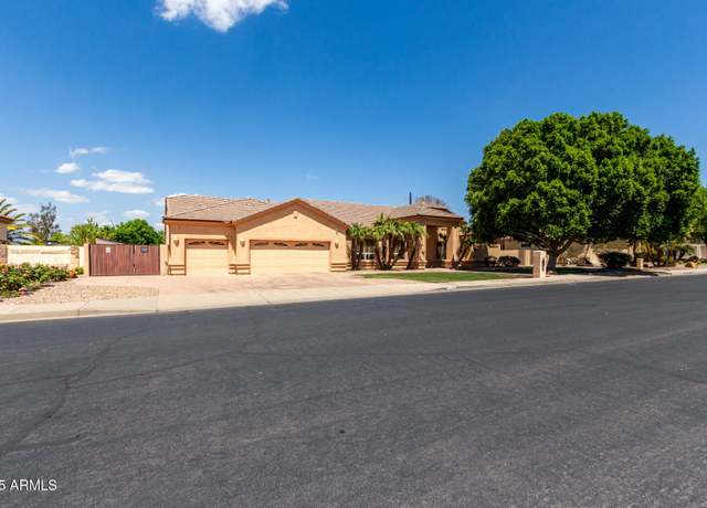 Property at 2528 N Ashbrook Cir, Mesa, AZ 85213, 4 beds, 3.5 baths