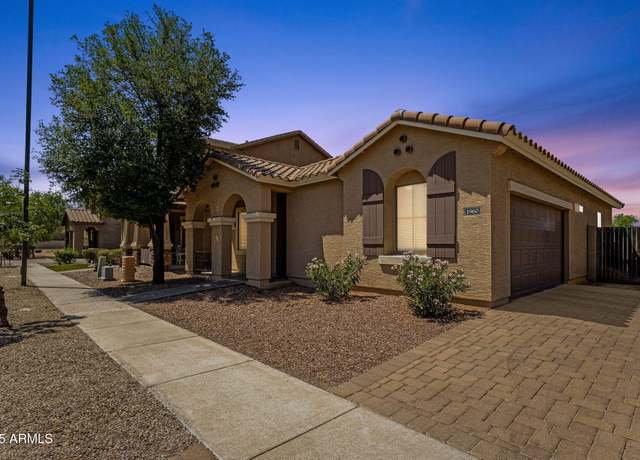 Property at 1960 S Falcon Dr, Gilbert, AZ 85295, 2 beds, 2 baths