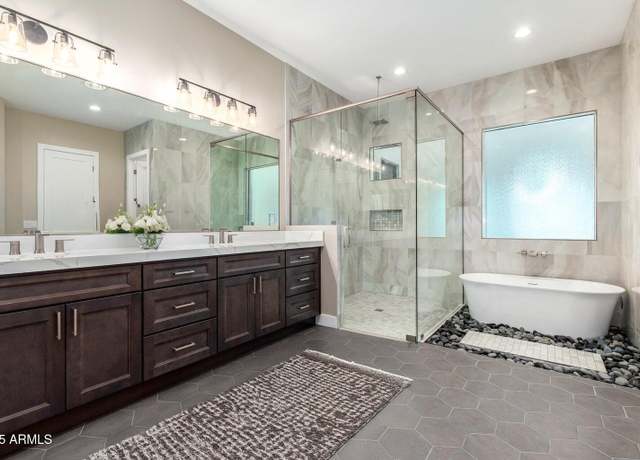 Property at 1620 E Cloud Rd, Phoenix, AZ 85086, 4 beds, 4.5 baths