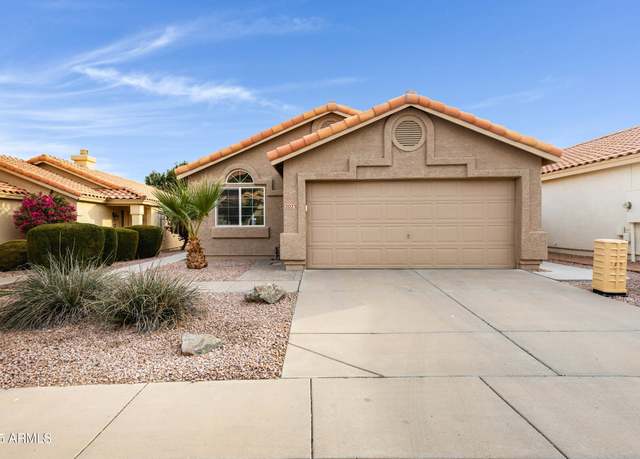 Property at 2023 E Glenhaven Dr, Phoenix, AZ 85048, 3 beds, 2 baths