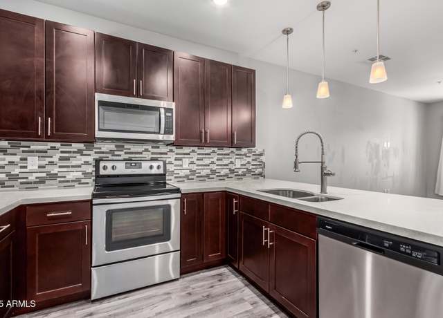Property at 2821 S Skyline Dr #123, Mesa, AZ 85212, 2 beds, 2.5 baths