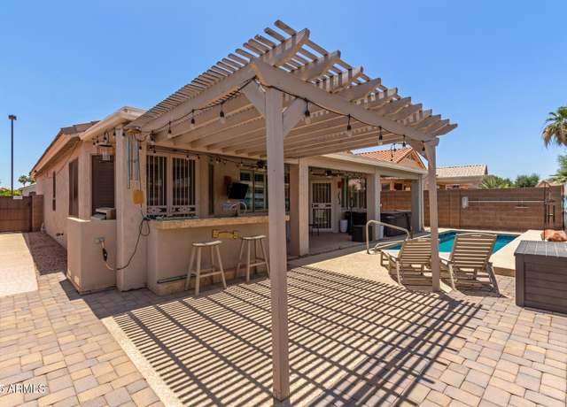 Property at 18080 W Spencer Dr, Surprise, AZ 85374, 2 beds, 1.75 baths