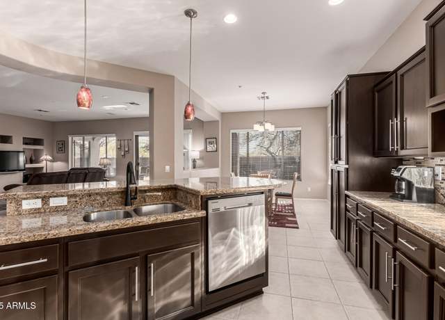 Property at 41638 N Emerald Lake Dr, Anthem, AZ 85086, 2 beds, 2 baths