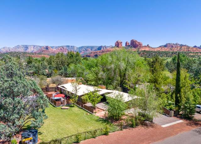 Property at 18 Disney Ln, Sedona, AZ 86336, 2 beds, 3 baths