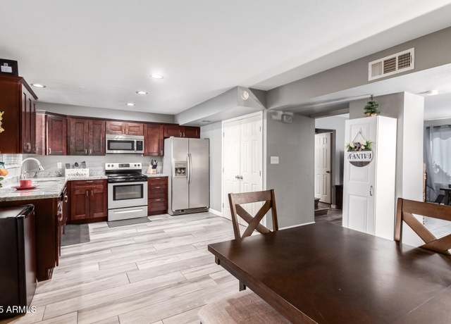Property at 6622 N 43rd Ave, Glendale, AZ 85301, 3 beds, 1.5 baths