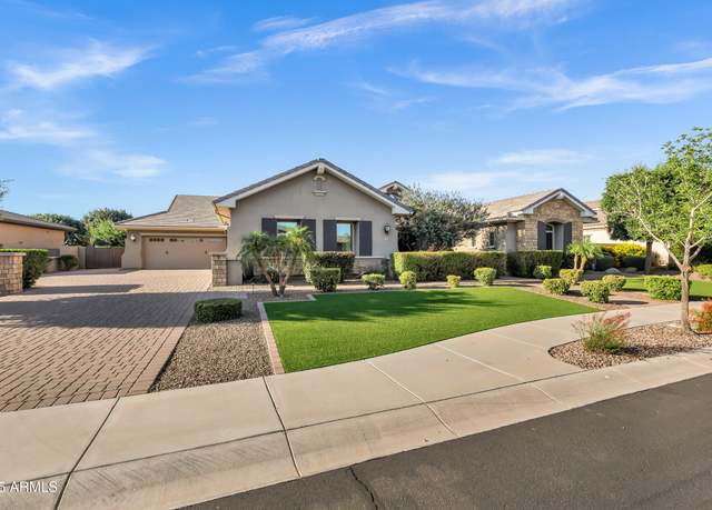 Property at 2094 E Aris Dr, Gilbert, AZ 85298, 4 beds, 4 baths