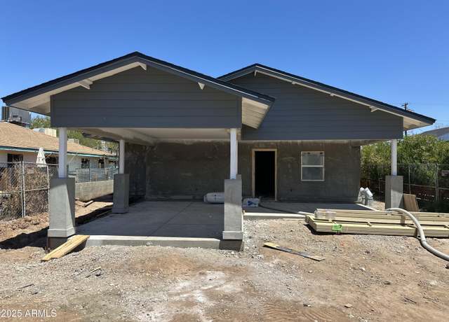Property at 1210 E Garfield St, Phoenix, AZ 85006, 4 beds, 2 baths