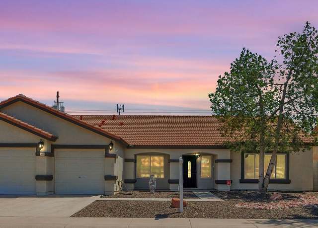 Property at 1617 E Fremont Rd, Phoenix, AZ 85042, 4 beds, 2 baths