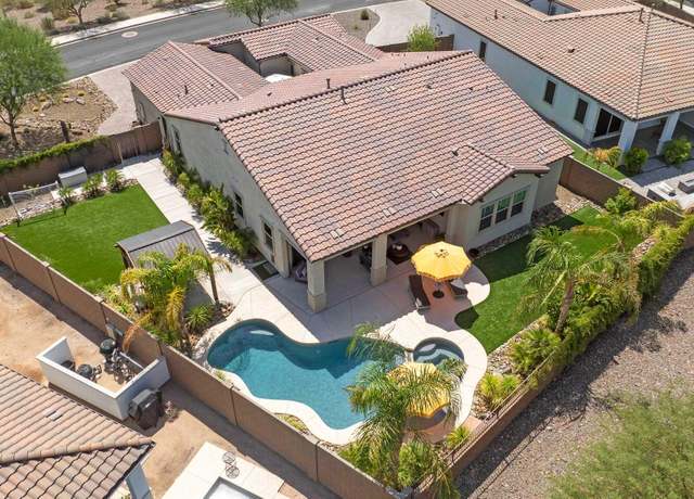 Property at 2028 E Chama Dr, Phoenix, AZ 85024, 5 beds, 3 baths