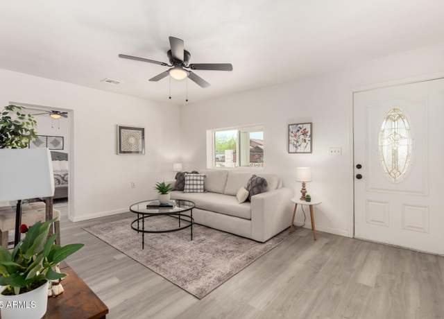 Property at 122 E Ash Ave, Casa Grande, AZ 85122, 3 beds, 2 baths