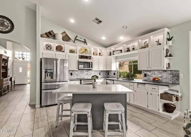 Property at 10633 E Hercules Dr, Sun Lakes, AZ 85248, 2 beds, 2 baths
