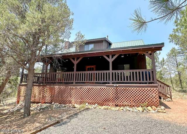 Property at 2978 Lookout Ln, Overgaard, AZ 85933, 2 beds, 2 baths
