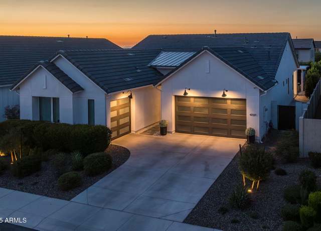 Property at 4020 W Serpentine Dr, San Tan Valley, AZ 85144, 3 beds, 3 baths